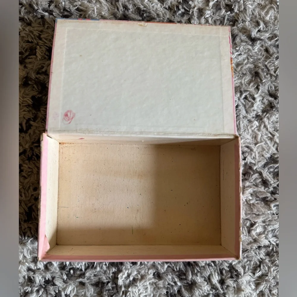 Vintage cardboard dolls pencil box